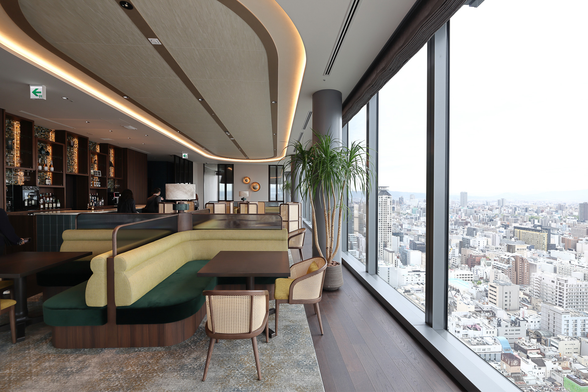宿泊者専用プレミアムラウンジ「GATE Lounge」