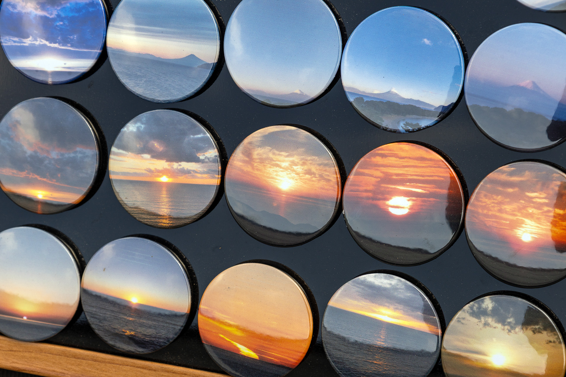 夕日は駿河湾に沈むのでその撮影も人気。また、海釣りのスポットも多いので、車中泊と釣りを合わせた休日の過ごし方もお勧めとのこと
