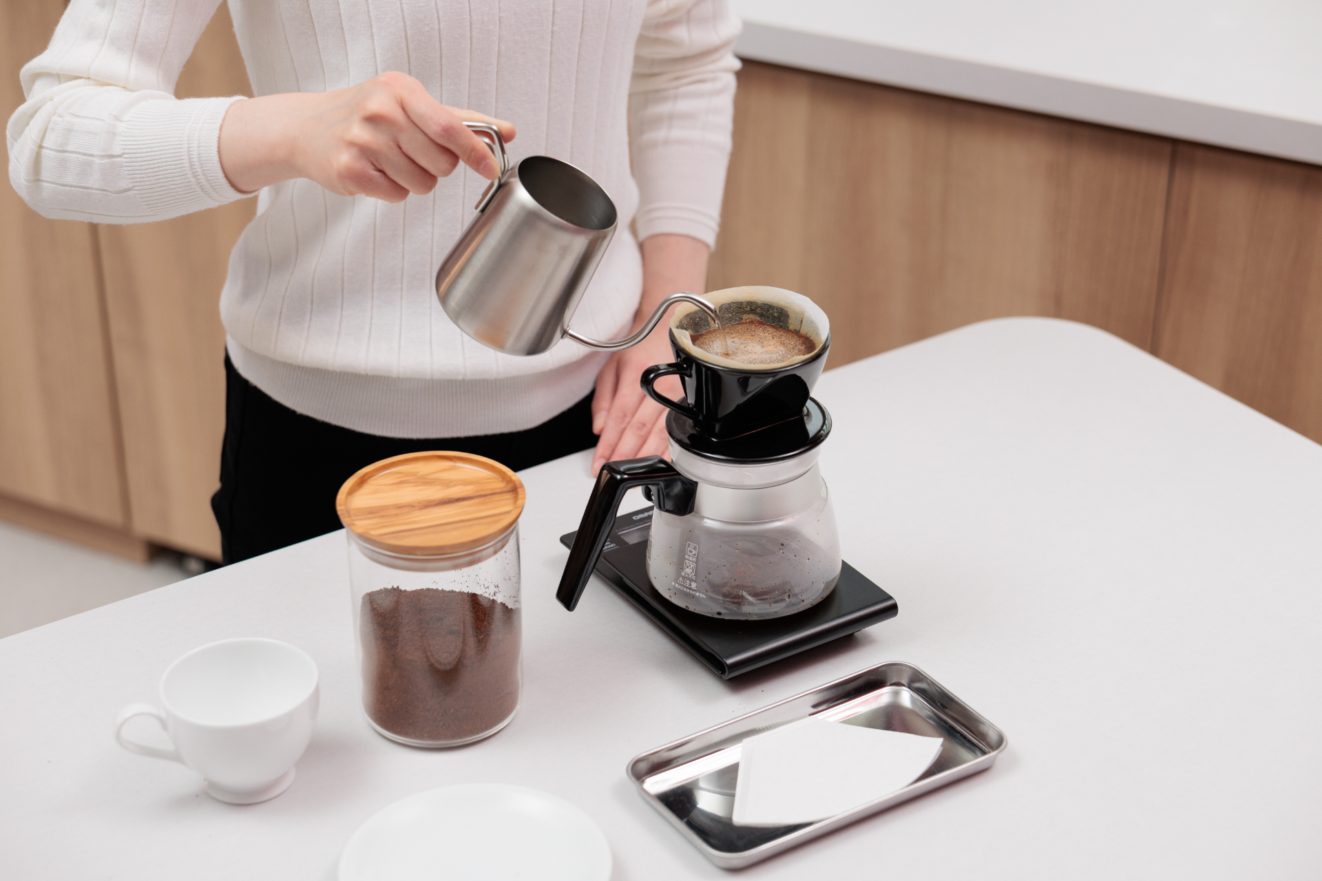 ペーパードリップでコーヒーを美味しく淹れるポイントを学べるワークショップ。プチ土産付き（30分2200円）
