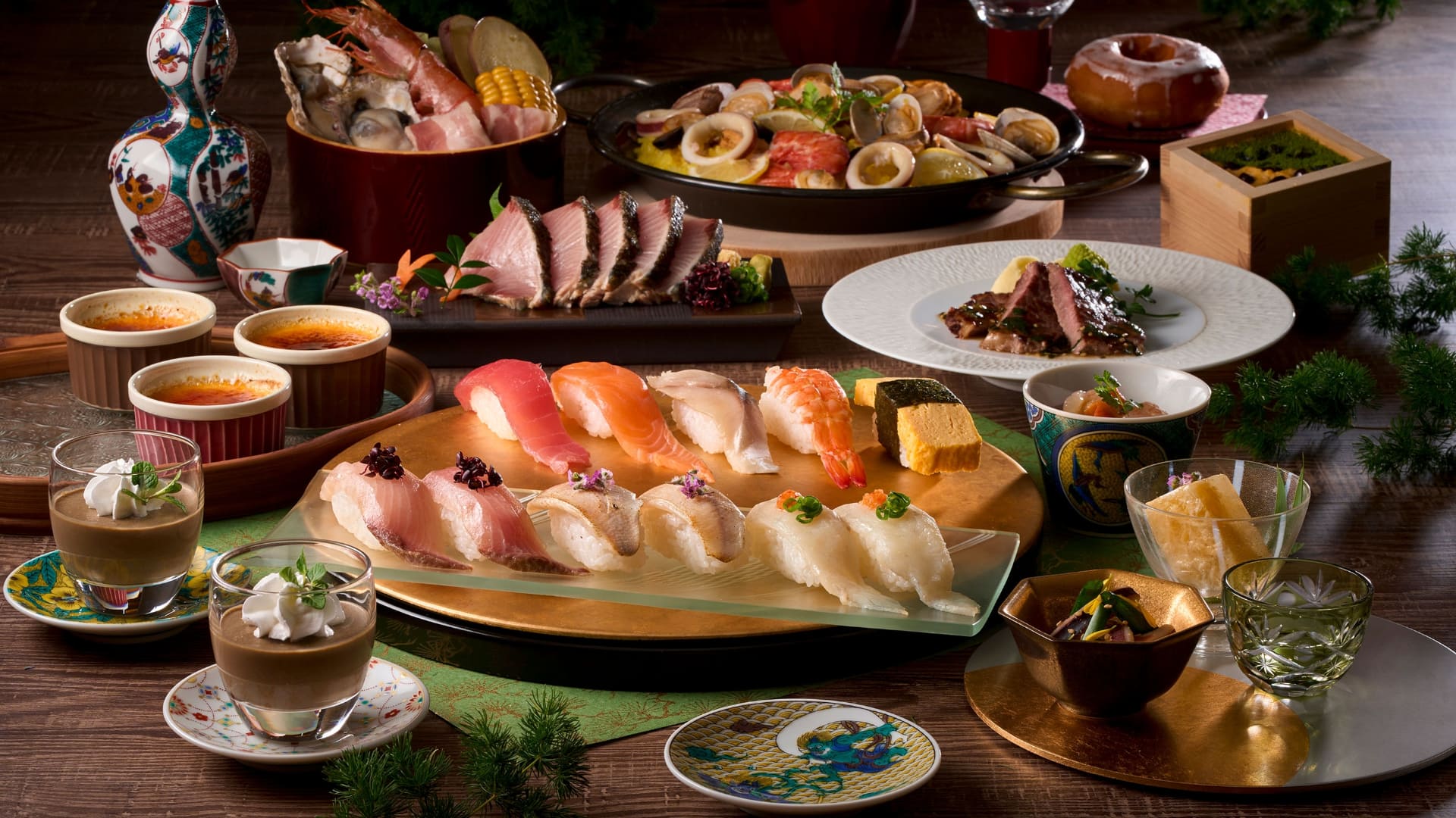 「TAOYA和倉」の海の絶景が楽しめるインフィニティ温泉。夕食バイキングは能登産ブリや輪島産フグ、能登牛コロッケ、加賀棒茶プリンなど