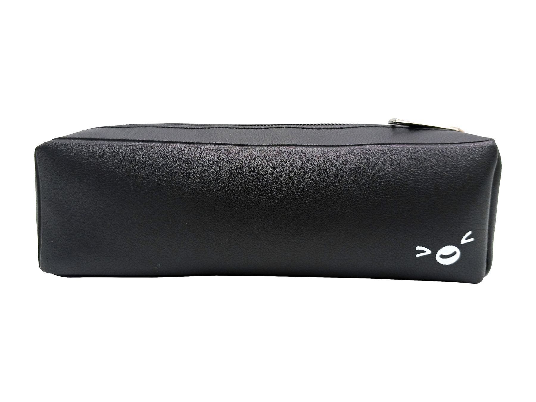 フェイス柄は、ぱっちりおめめのSuicaのペンギンと、くしゃっと笑顔のSuicaのペンギン、裏表で異なる表情がキュート