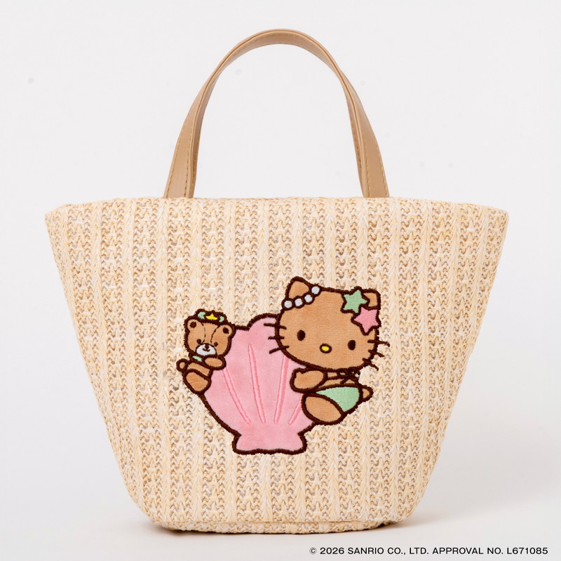 アイボリーカラーの「HELLO KITTY かごバッグBOOK shell hug ver.」。こちらはセブン-イレブンでも手に入る