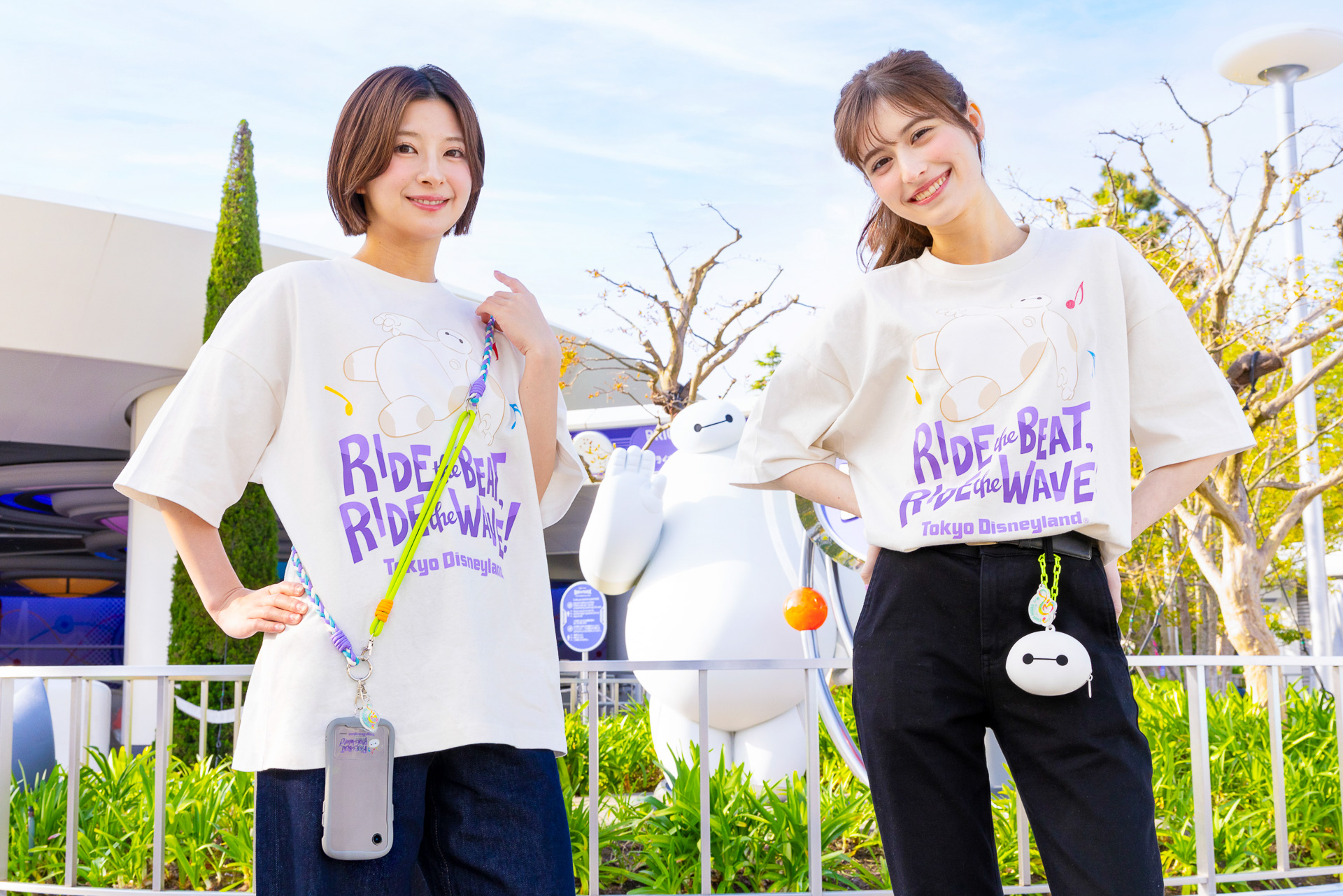 パークで使える身につけグッズや夏に使えるアイテムを展開