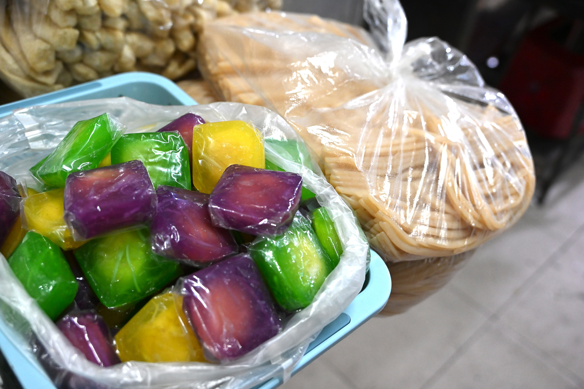 「コム」など伝統菓子もありました
