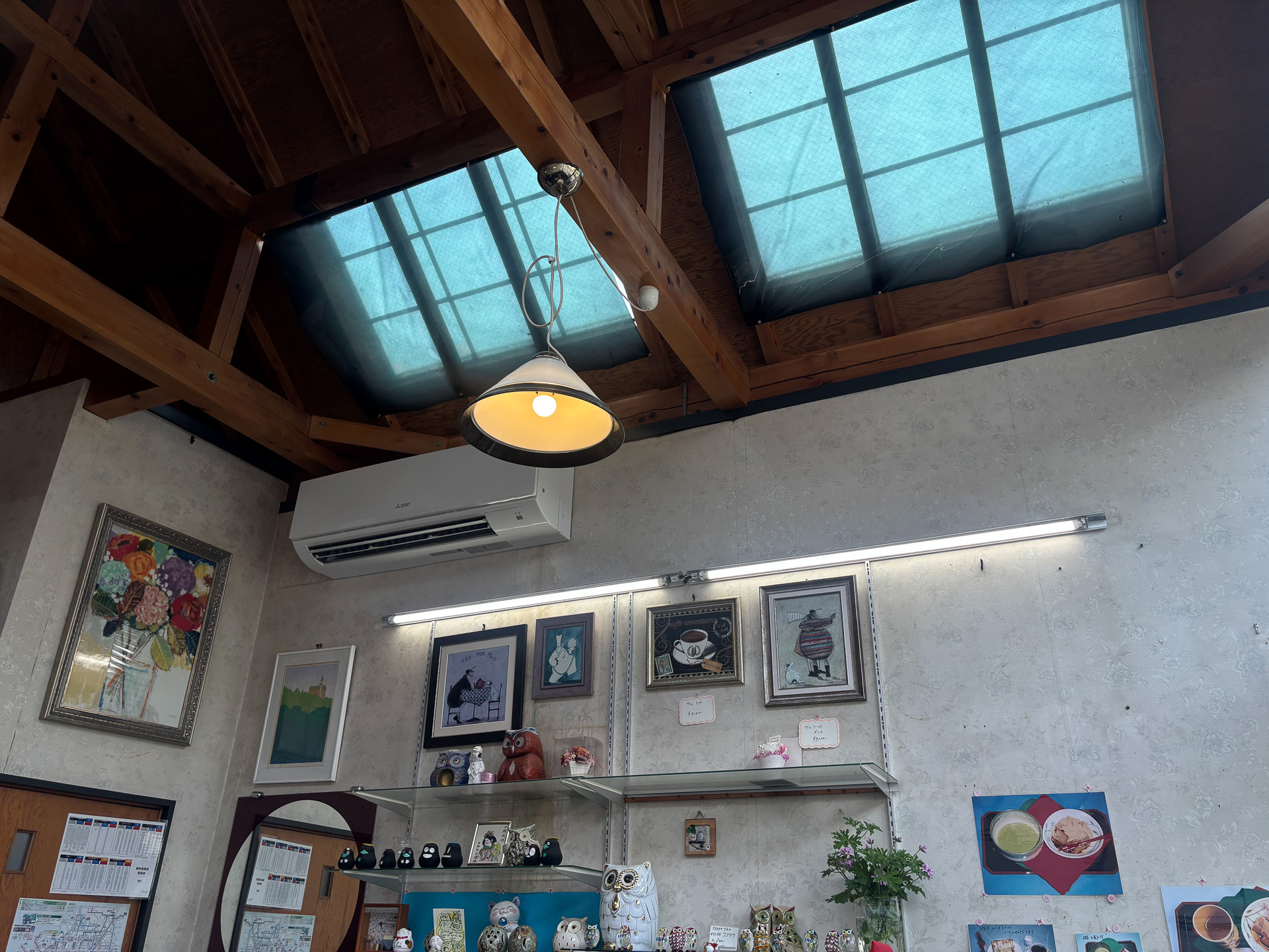 喫茶店トライアングルハウス