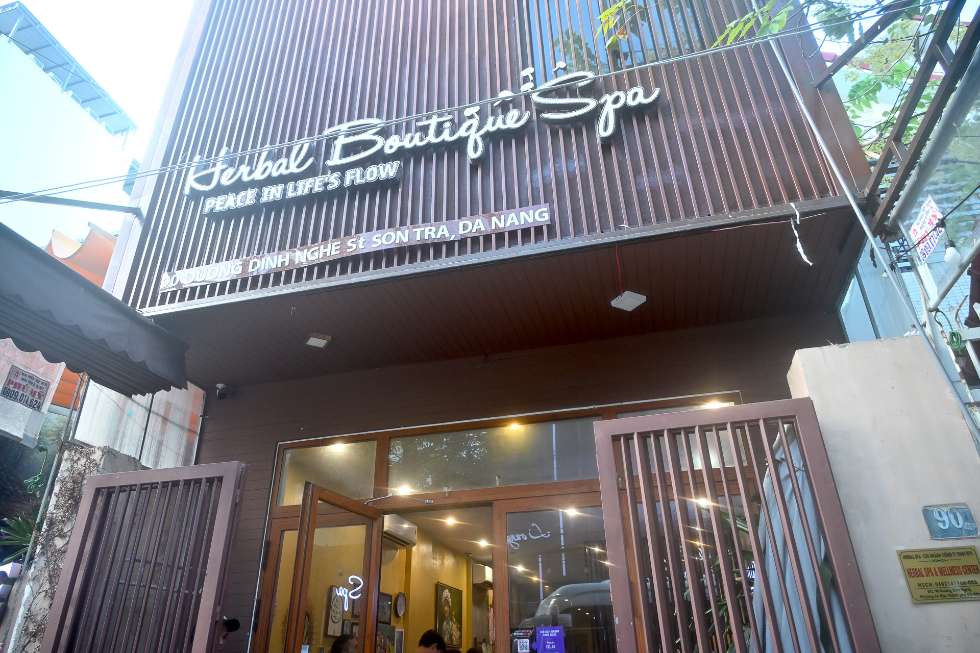 「Harbal Boutique Spa」（90 Duong Dinh Nghe Son Tra, Da Nang）