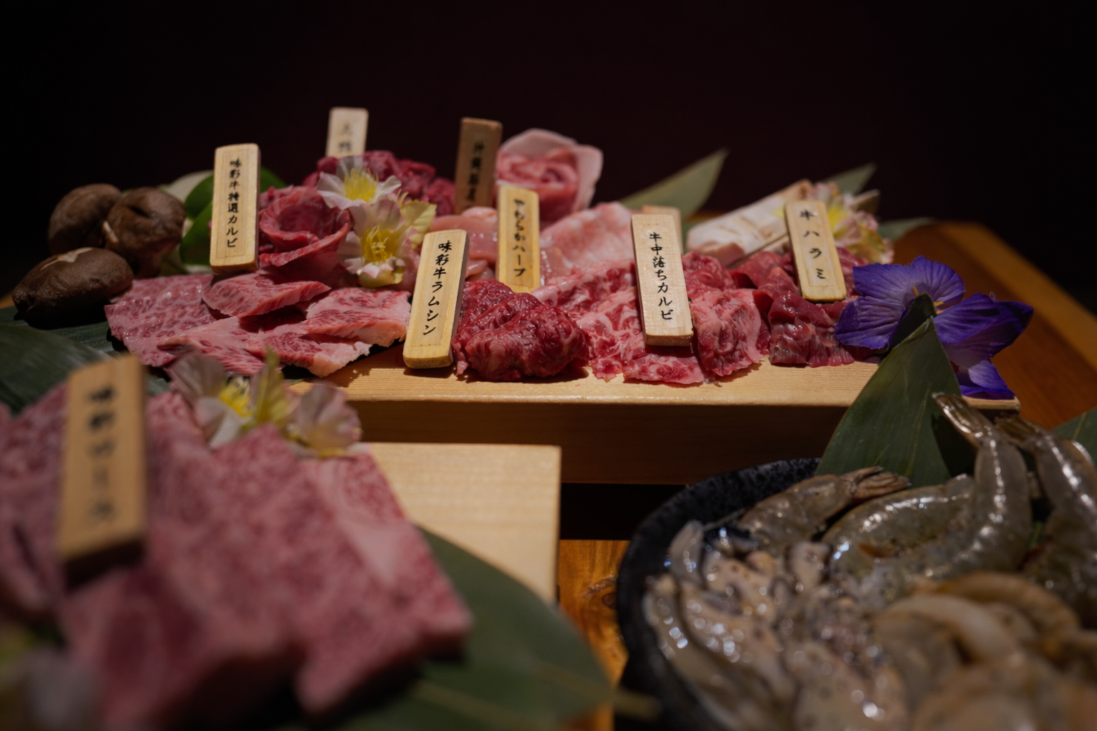 熊本のブランド牛や新鮮な馬刺しを提供「焼肉 味彩」