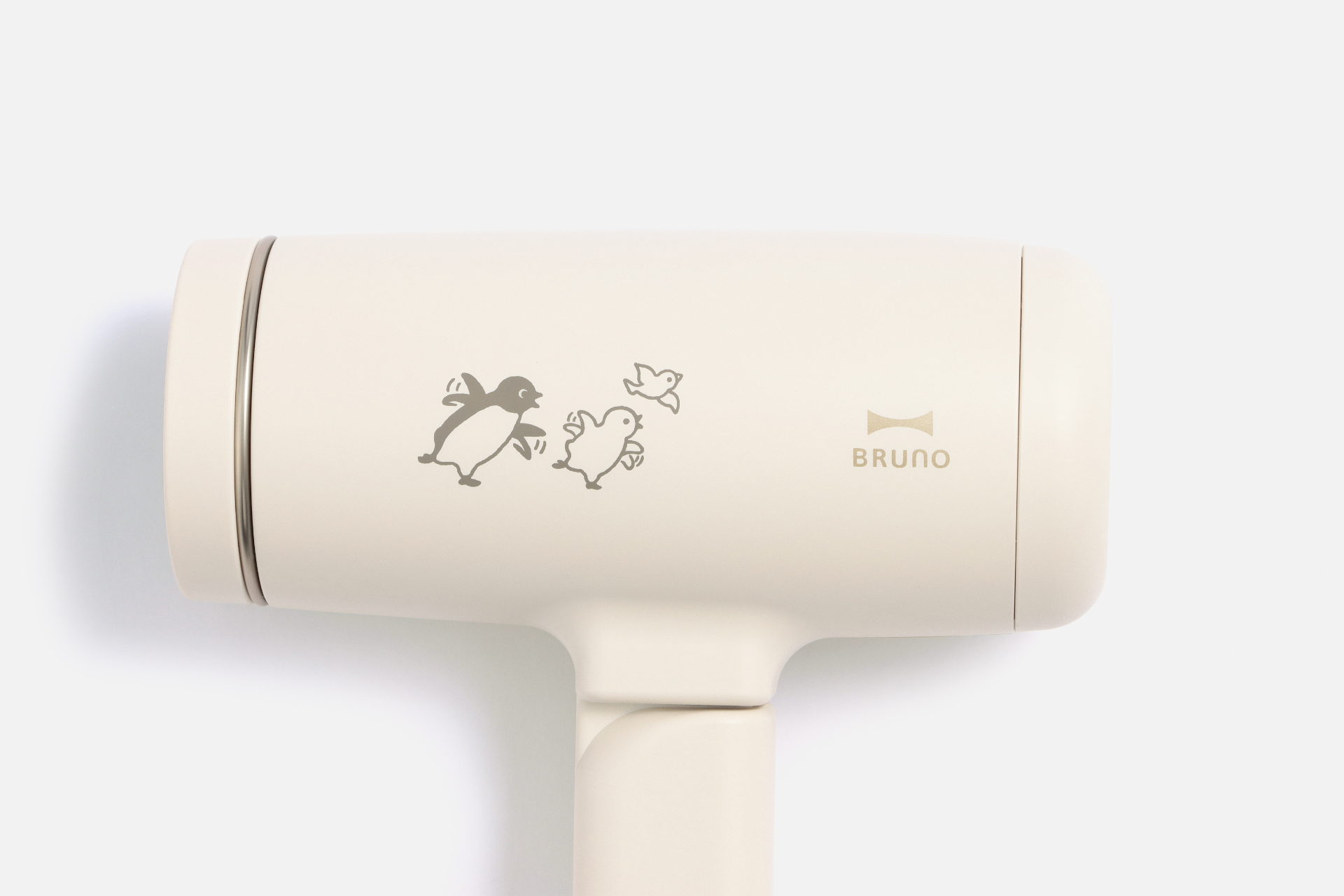 第1弾「コンパクトヘアドライヤー」（1万5500円）