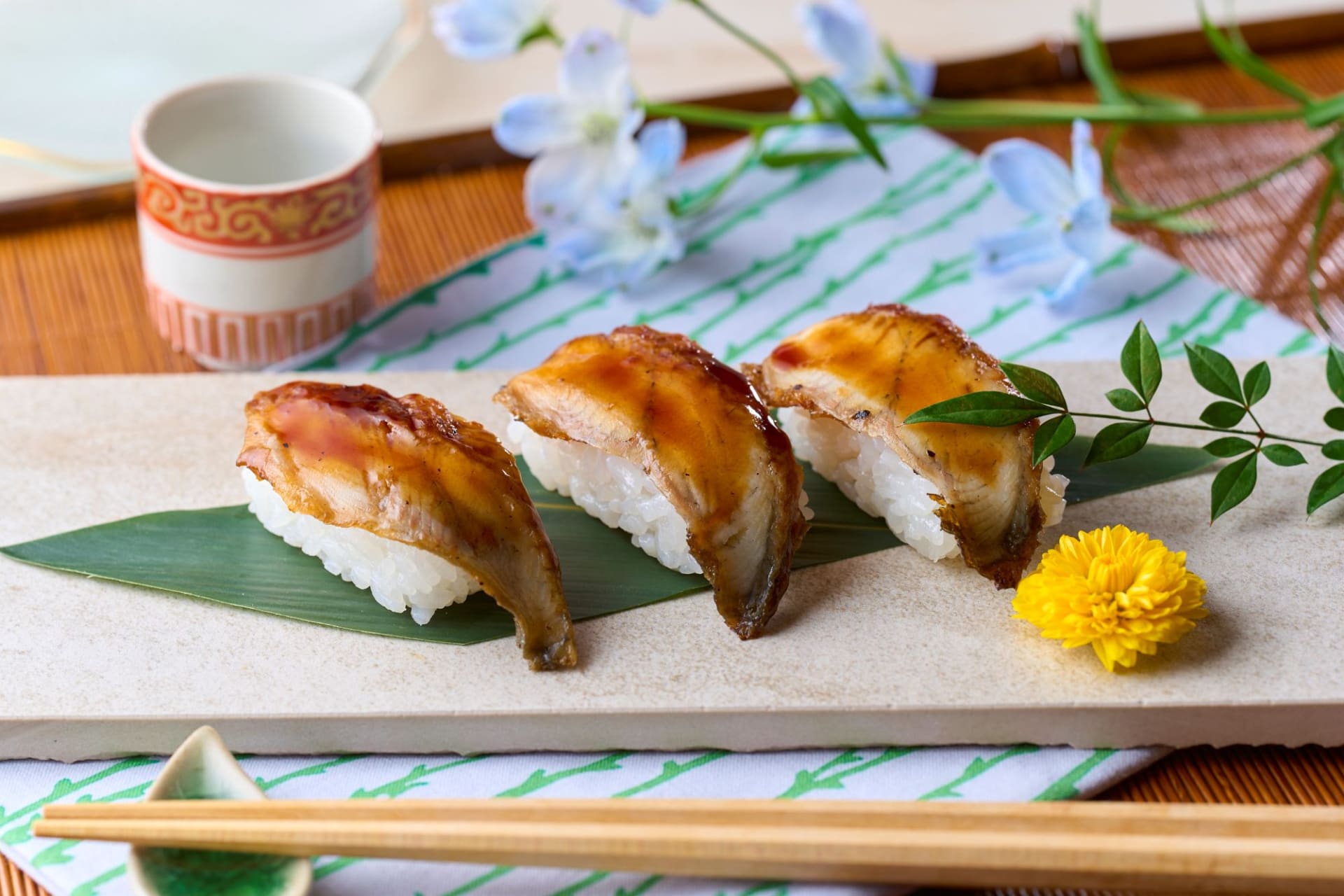 贅沢なうなぎ握りも食べ放題