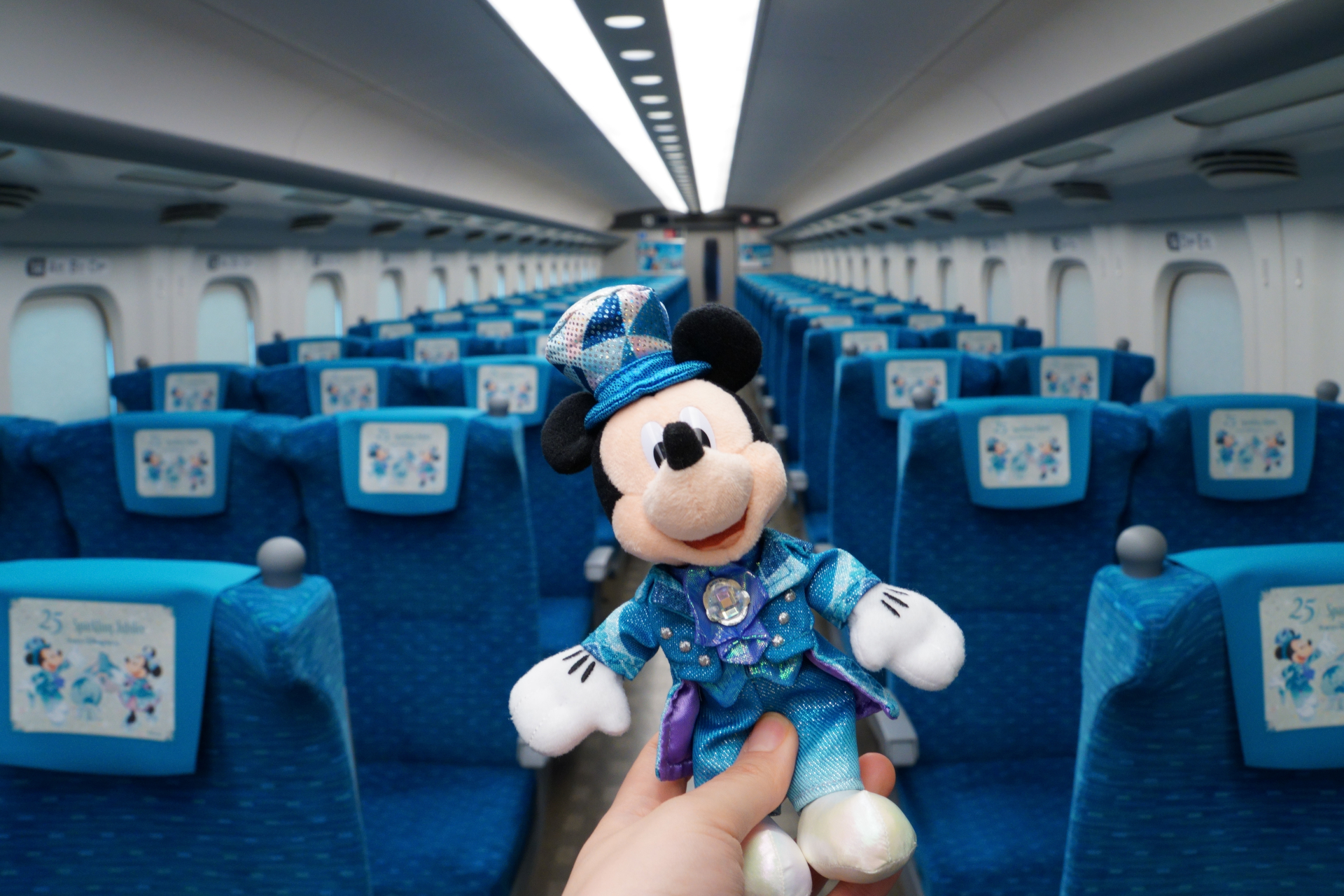 特別塗装の東海道新幹線「Sparkling Dreams Shinkansen」が6月19日から運行予定