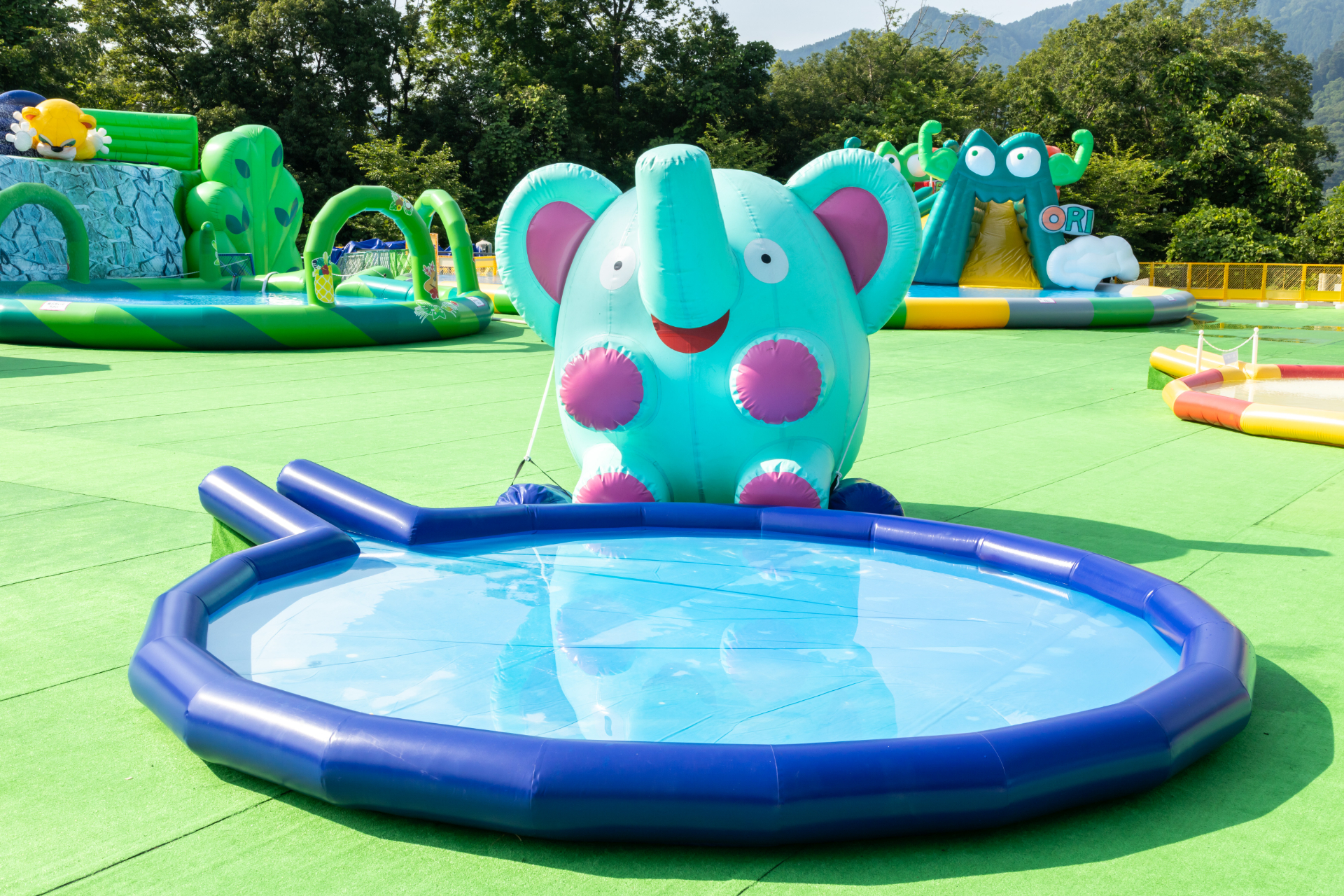 おむつを着用している子供専用「おむつ用プール」