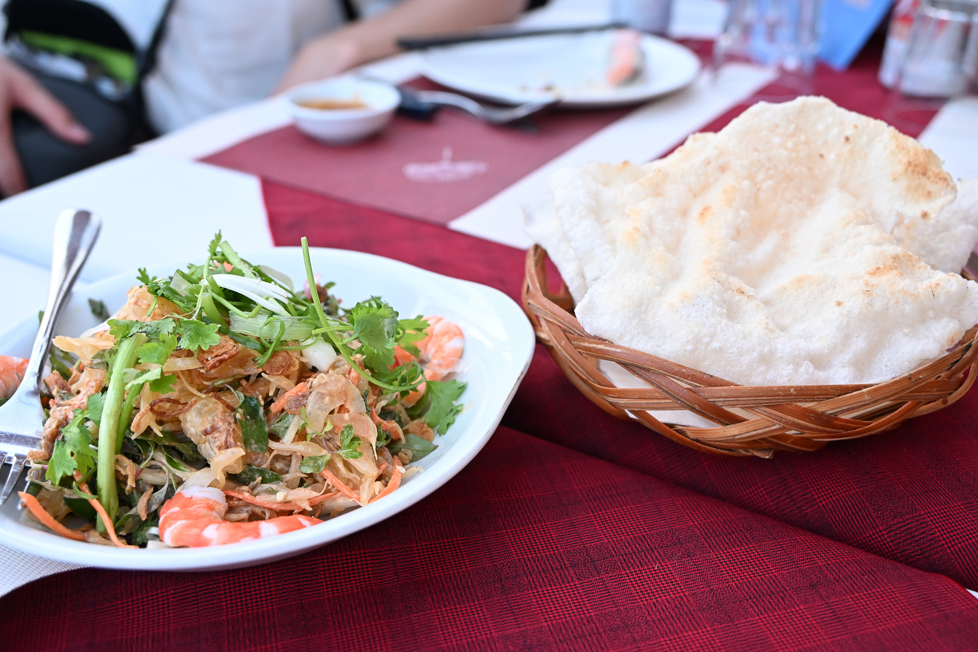 Pomelo Salada with Shrimp