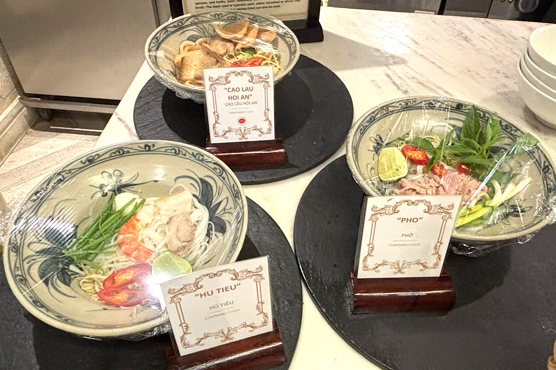 CAO LAUにPho、HU TIEUと麺類充実