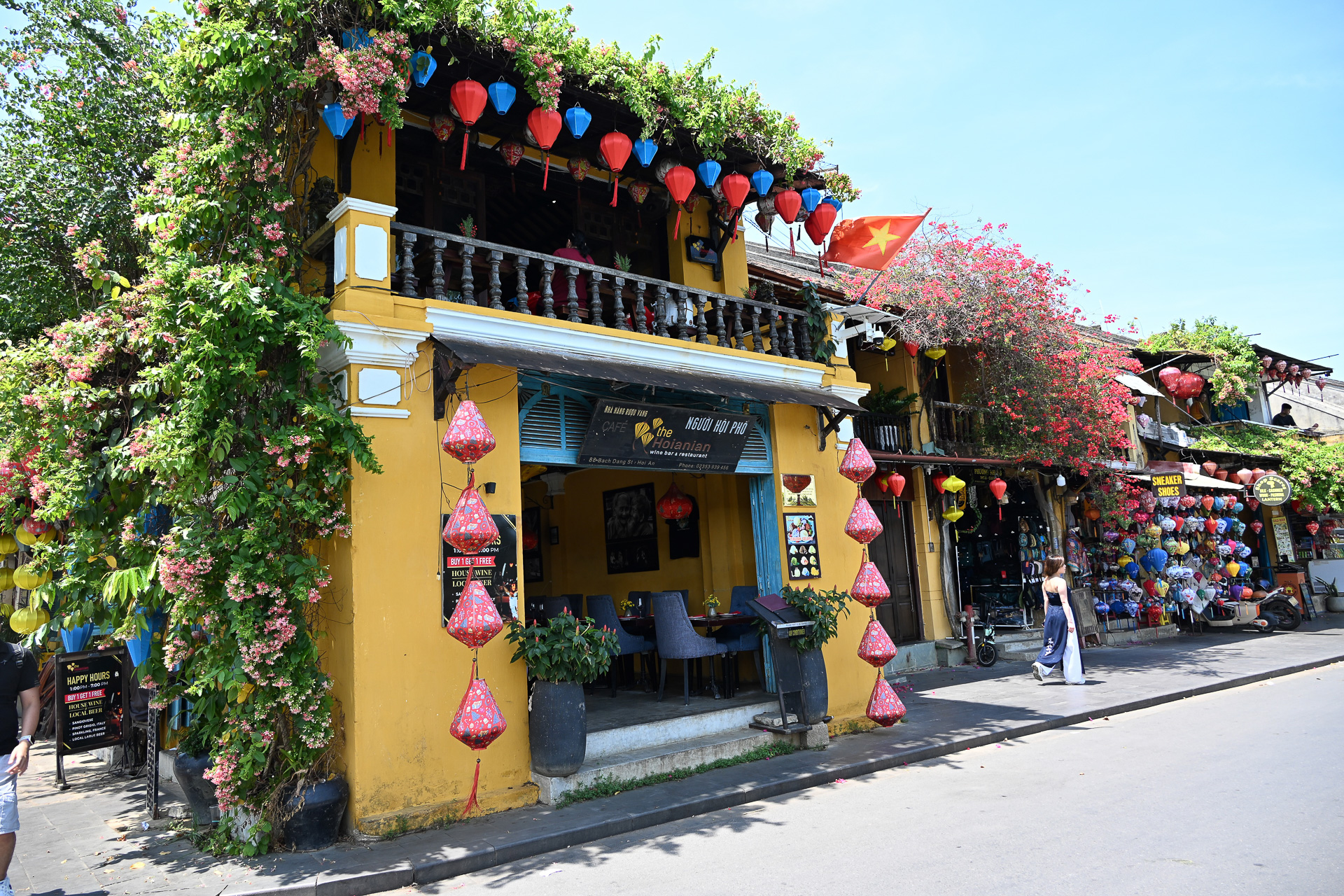 「The Hoianian wine bar & restaurant」（88 D. Bach Dang, Old Town, Hoi An,Da Nang）