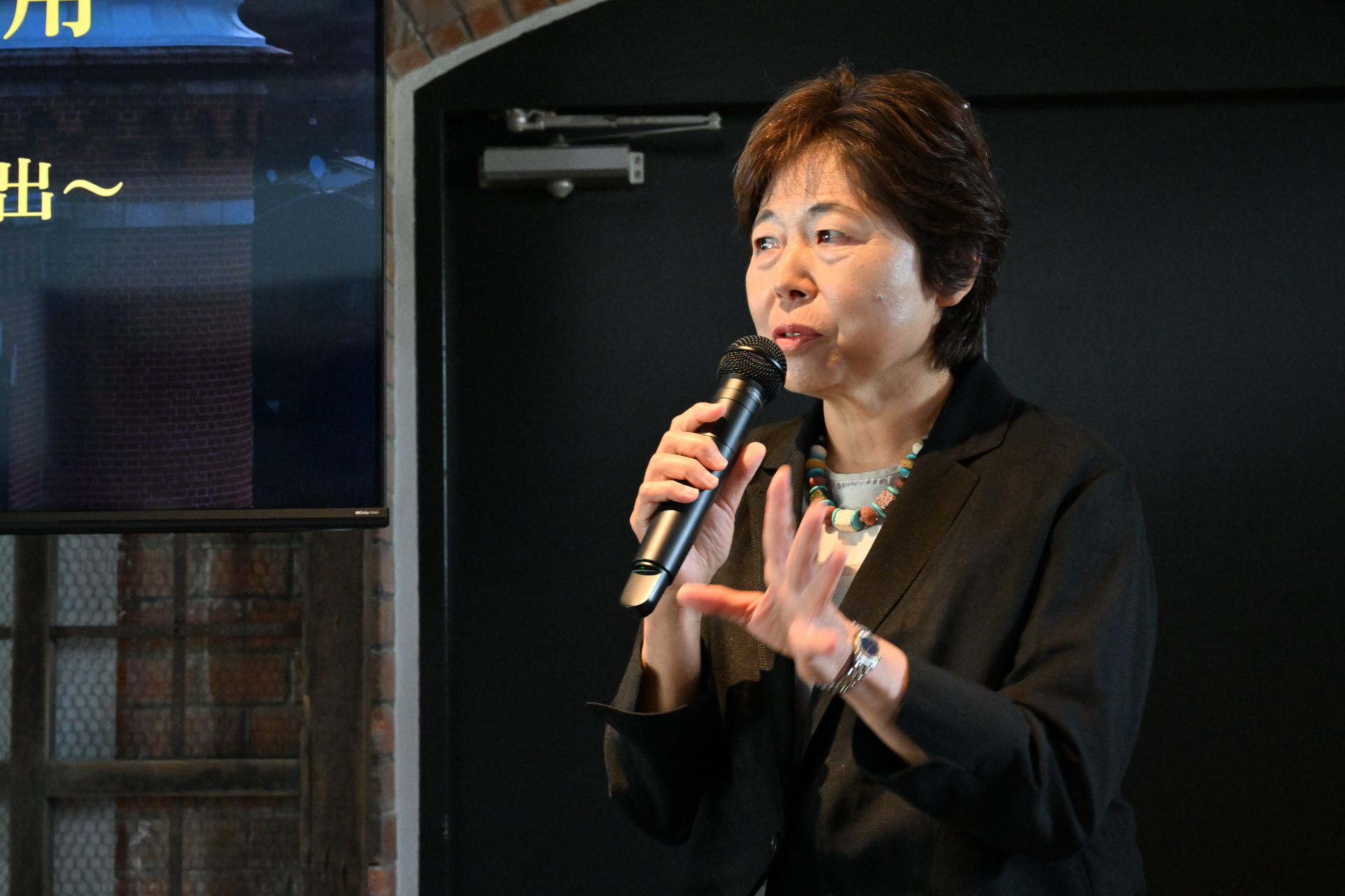 トークサロンに登壇したホテルジャーナリストの山口由美氏