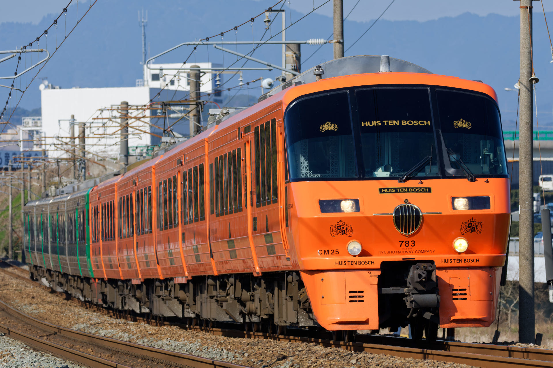 博多発着の臨時列車「特急ハウステンボス号」も増発