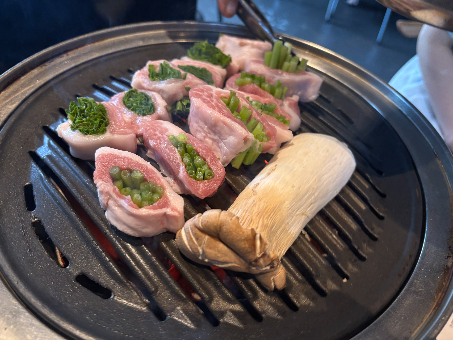 セリ入りサムギョプサル（ミナリハンジョン）