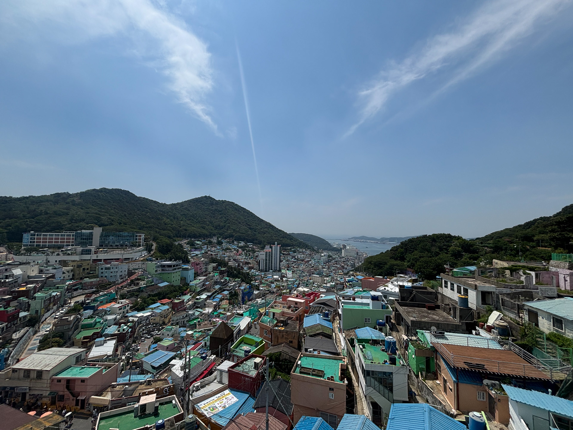 海も見えて絶景を拝めます