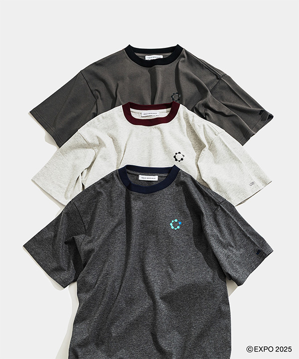 RINGER TEE。カラー展開はOFF WHITE、INK BLACK、GRY×BLK、OTM×BRD、CCL×BLUの全5色