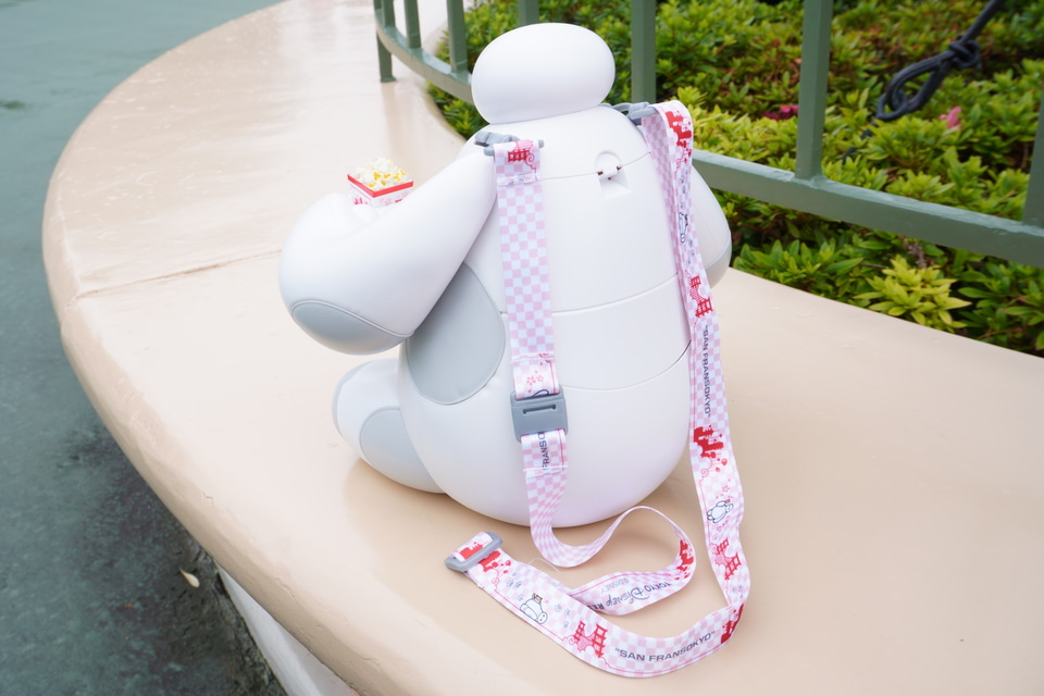 ポーズが変えられる、ベイマックス型ポップコーンバケットを買ってみた