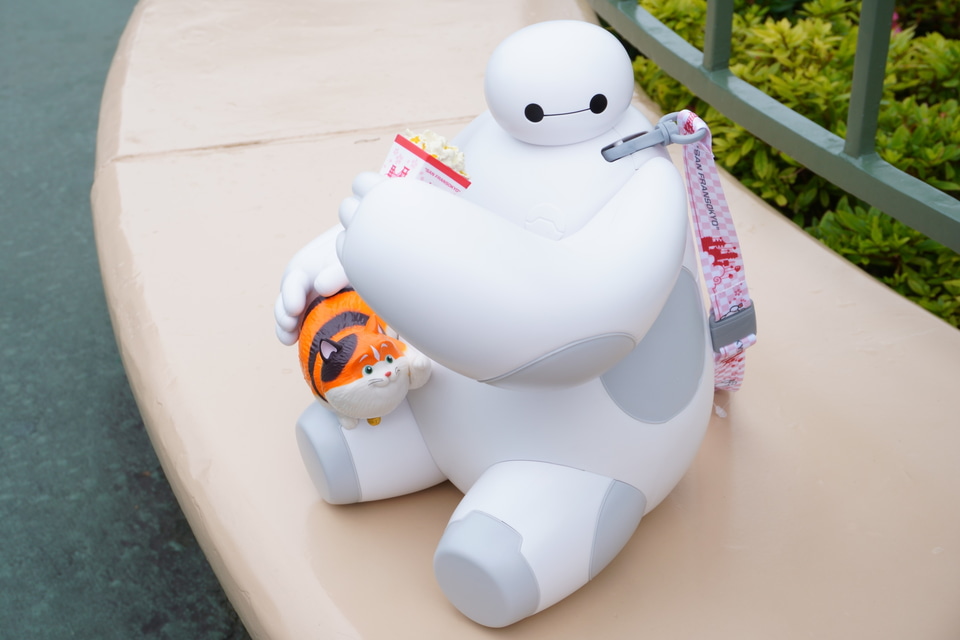 ポーズが変えられる、ベイマックス型ポップコーンバケットを買ってみた