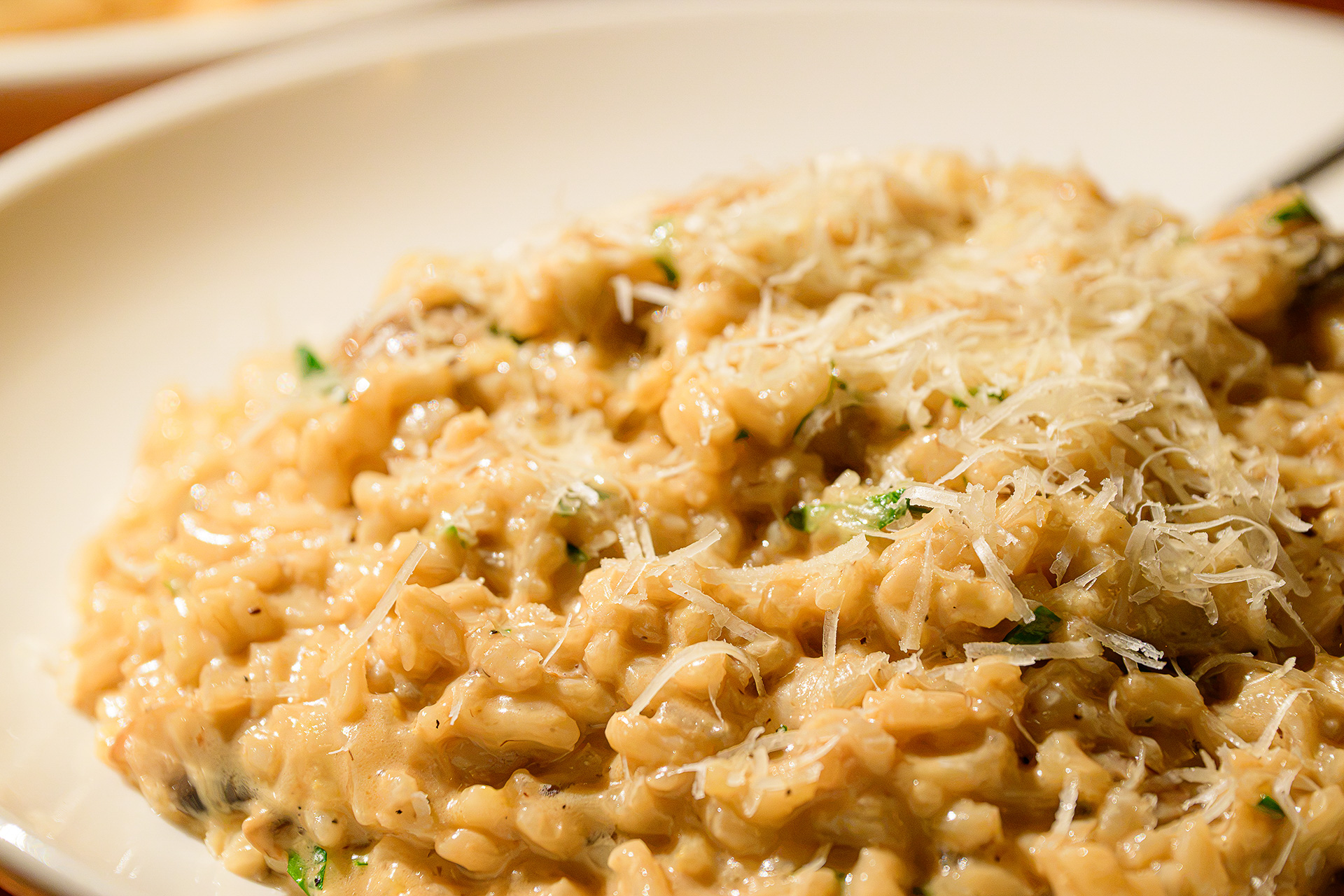 アルボリオ米に、クリーミーに炒めたマッシュルームを合わせたリゾット「Risotto ai Funghi」