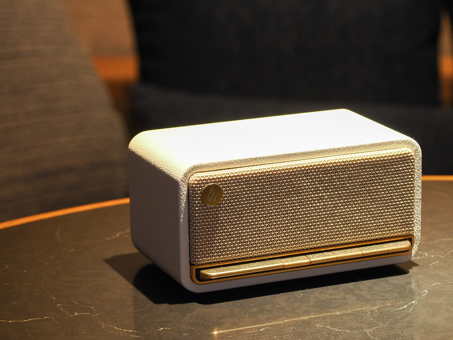BluetoothスピーカーはEdifier MP230