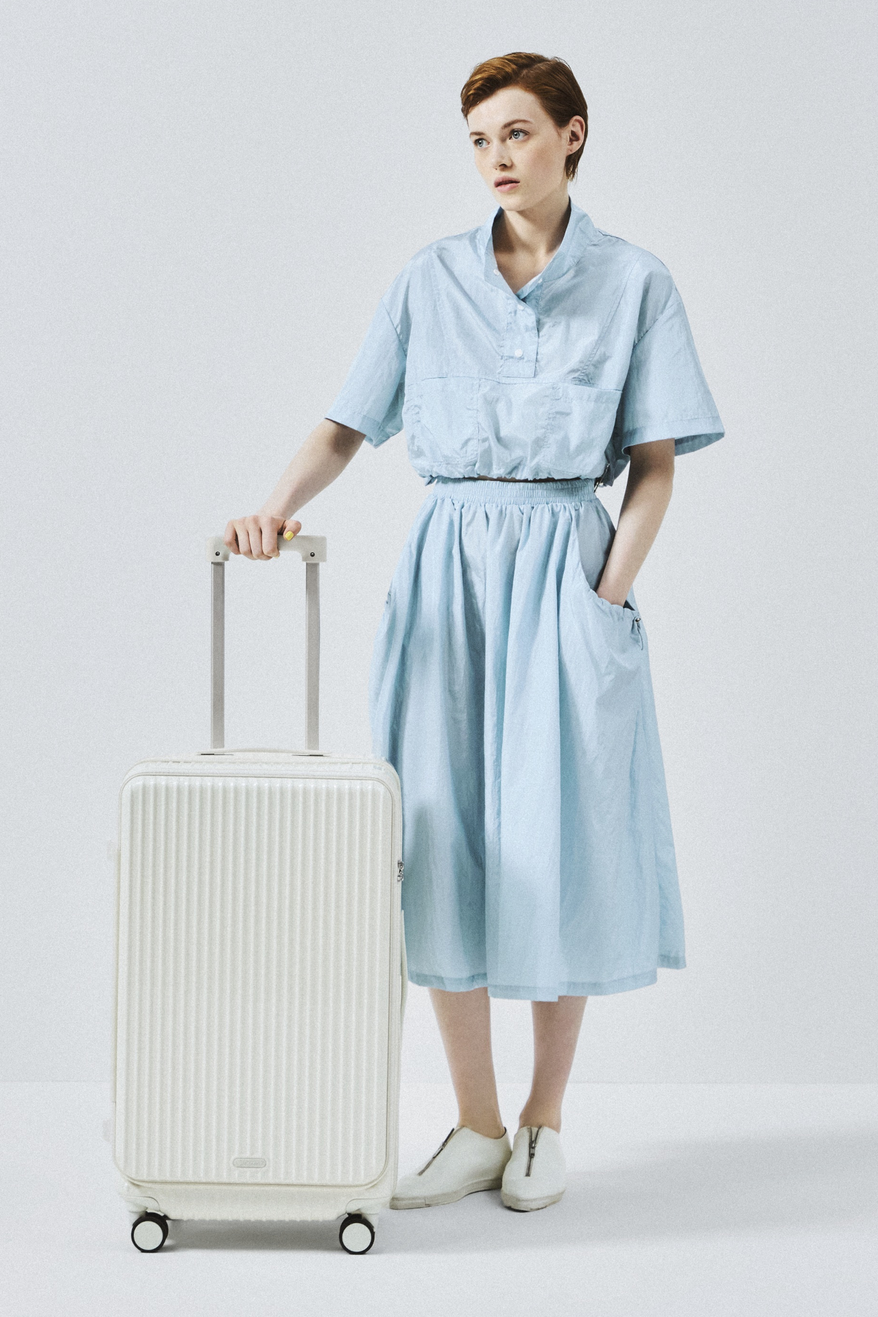 URBAN LIGHT CHECK-IN（各4万9500円）