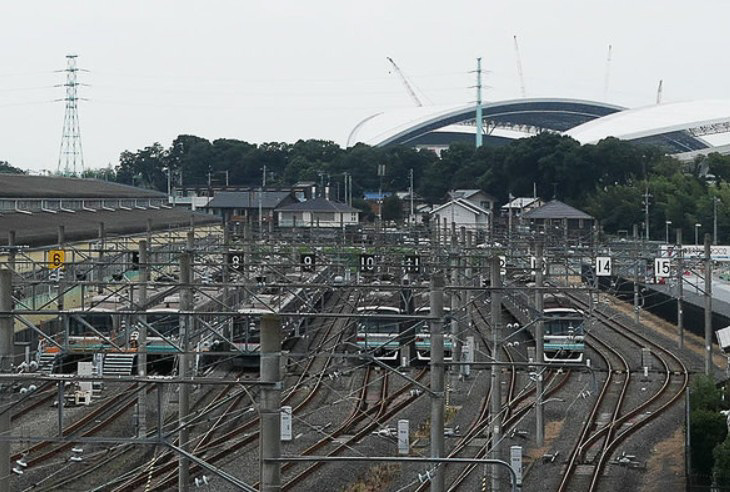 埼玉高速鉄道・浦和美園駅北側の車両基地