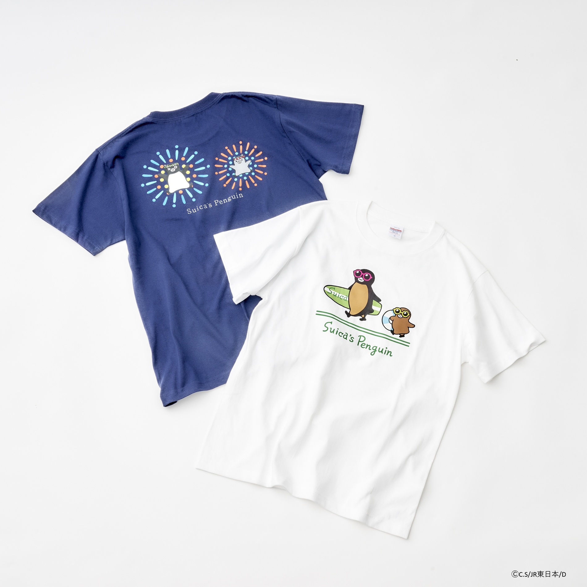 夏まつりTシャツ。ネイビーの「はなび」とホワイトの「こんがり」の2種展開で、サイズはMとLを用意