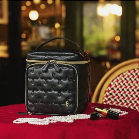 「Roberta di Camerino キルティングドレッサーポーチBOOK」は50％オフ