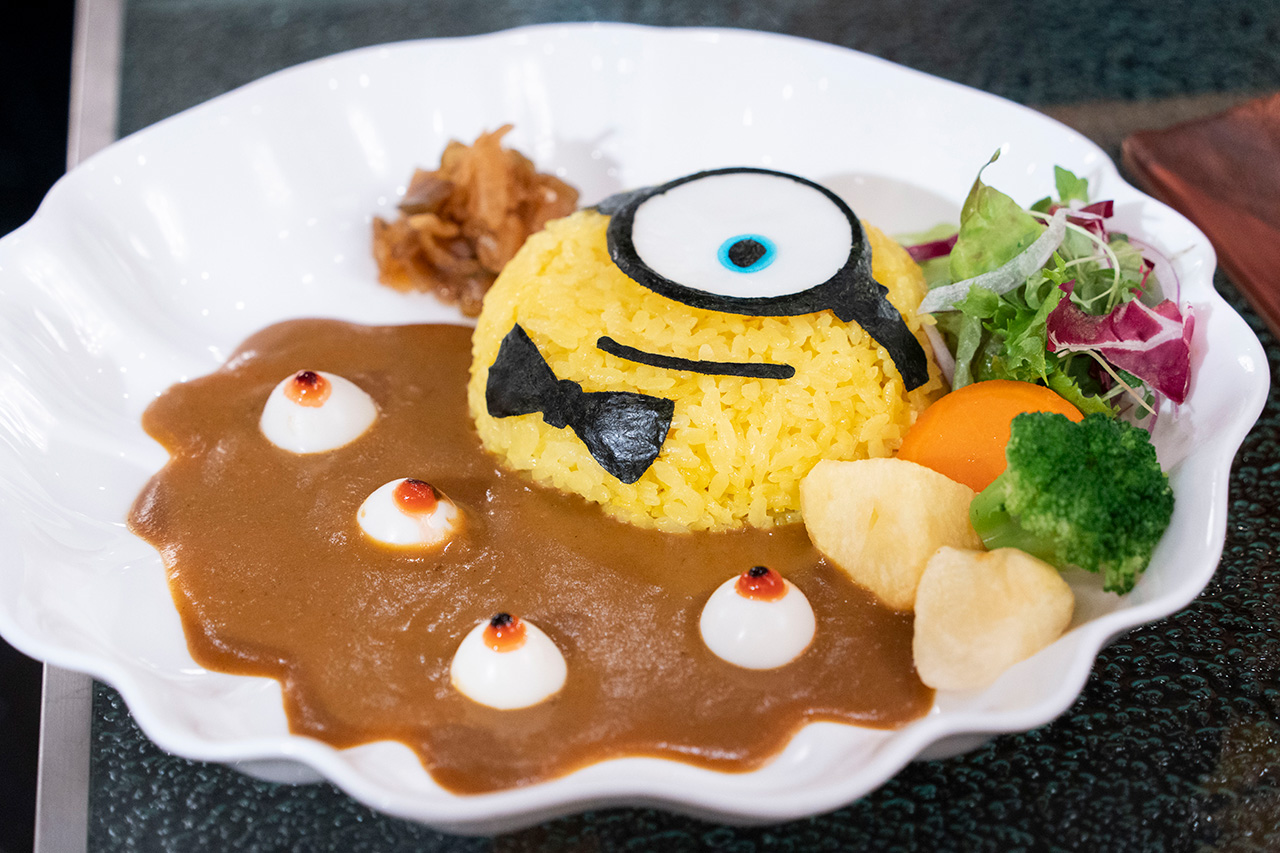 ミニオンズの大パニックカレー（1800円）