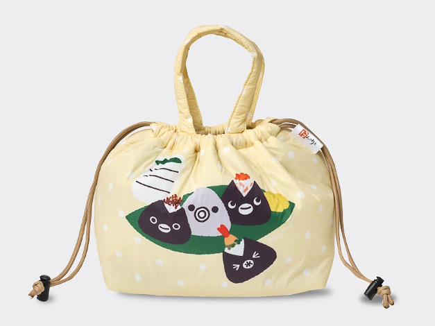 Suicaのペンギンと子ペンギンがおむすび風になったイラストを採用