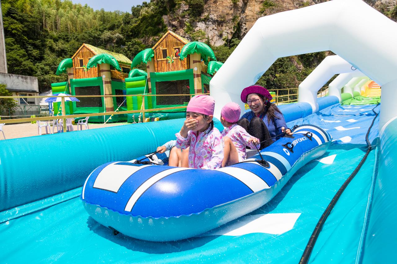全室オーシャンビューのリゾートホテル「三河湾リゾートリンクス」が夏限定のビーチパークをオープン