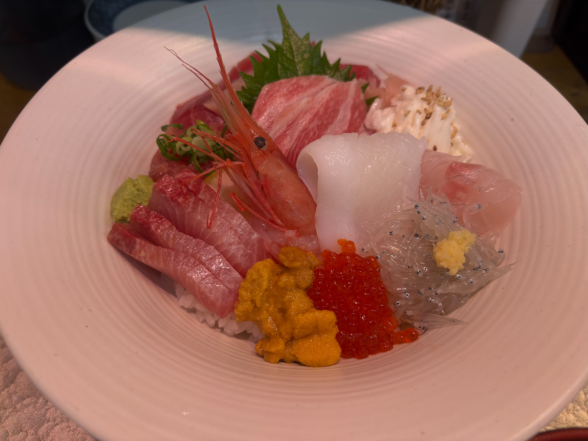 さんすい極み海鮮丼
