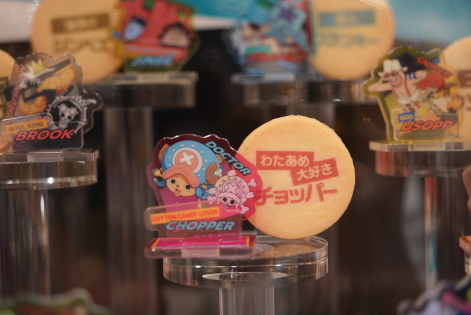 USJ×ワンピース、注目のランダムグッズやマフラータオルを現地ショップ