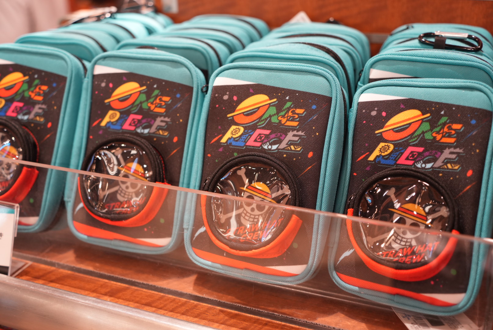 Gadget Case (3,300 yen)