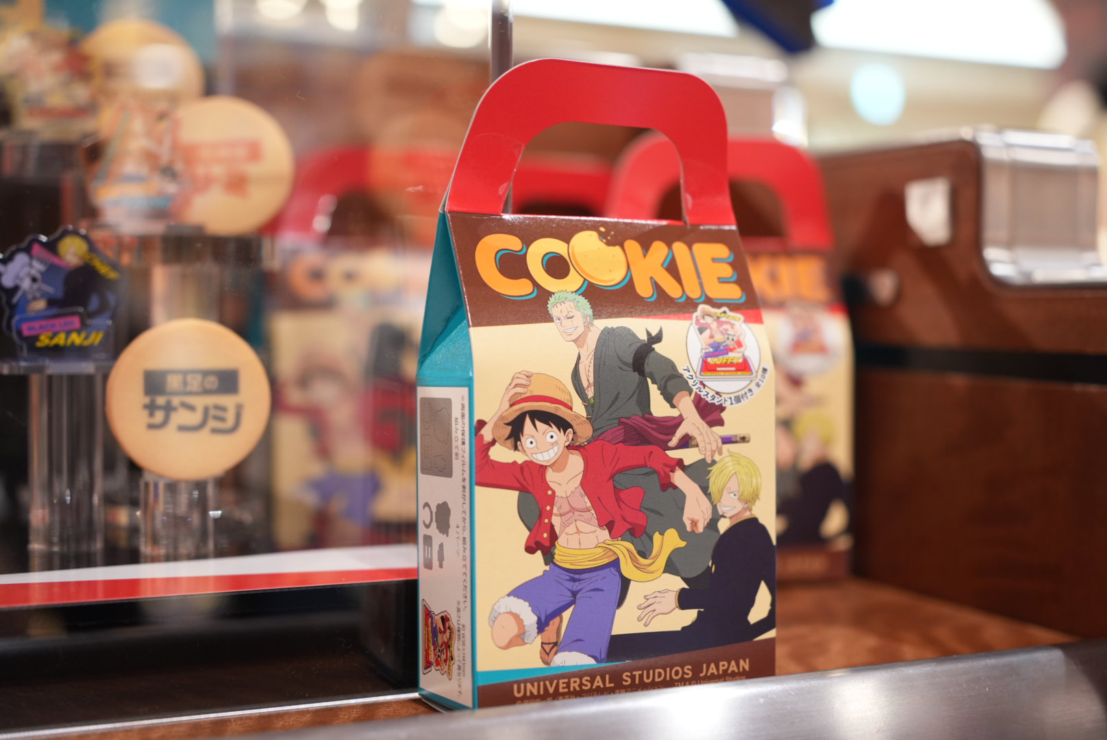 Collectible Cookie & Acrylic Stand Set (1,000 yen)