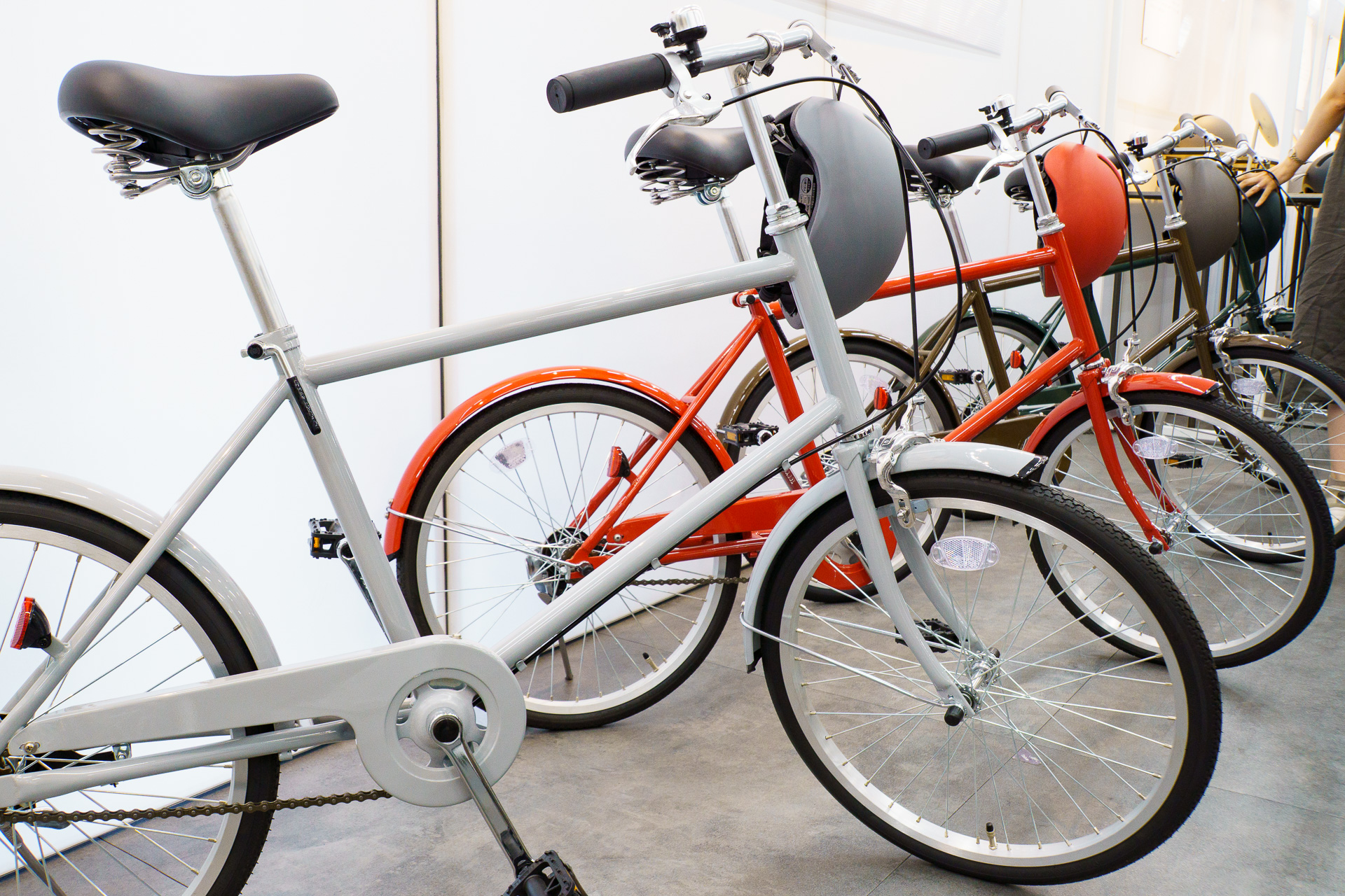 無印良品の街乗り自転車とおそろいコーデが楽しめるヘルメット