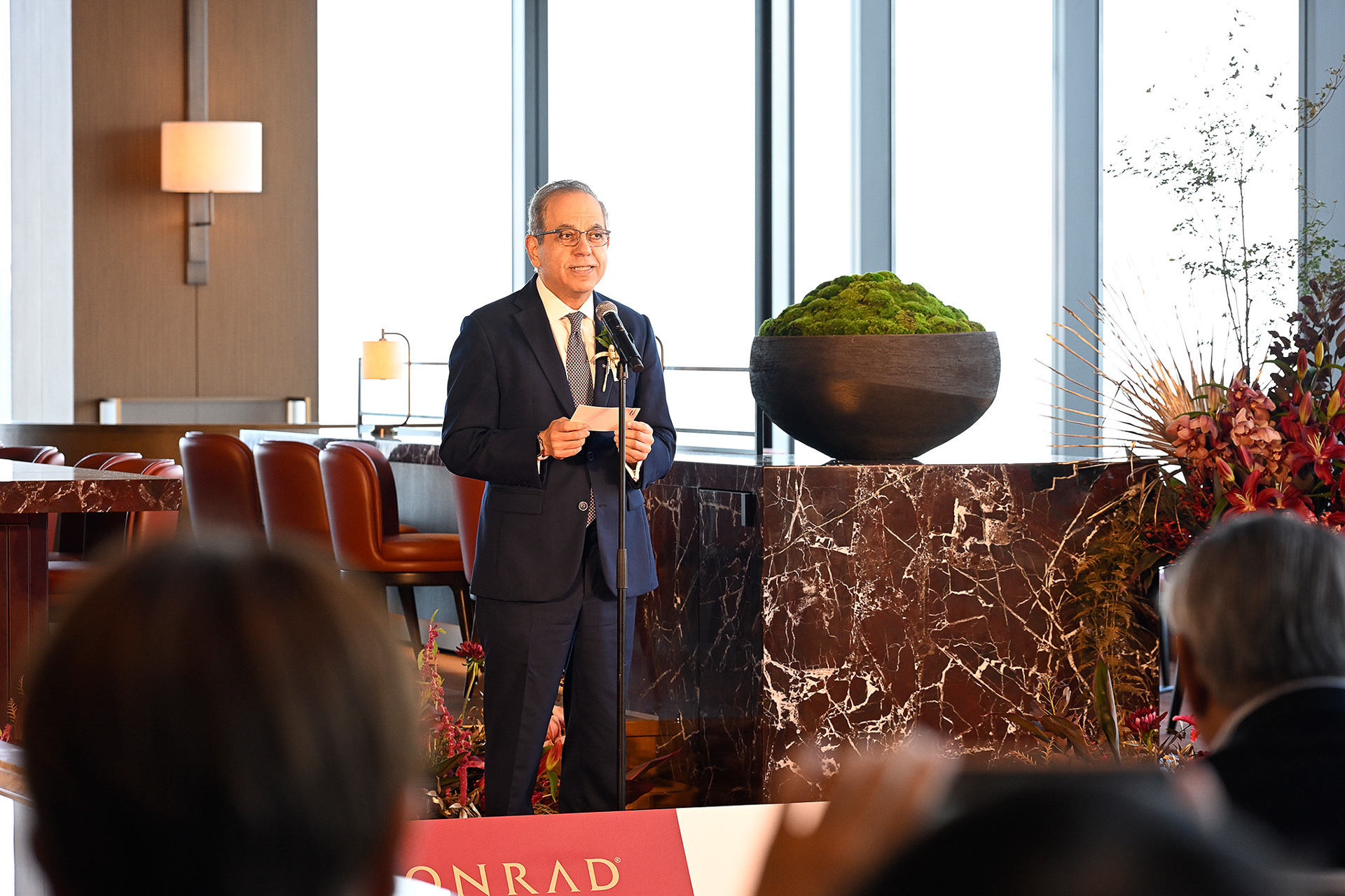 開業当日に主催者として登壇したヒルトン 日本・韓国・ミクロネシア地区 代表 ジョセフ・カイララ氏