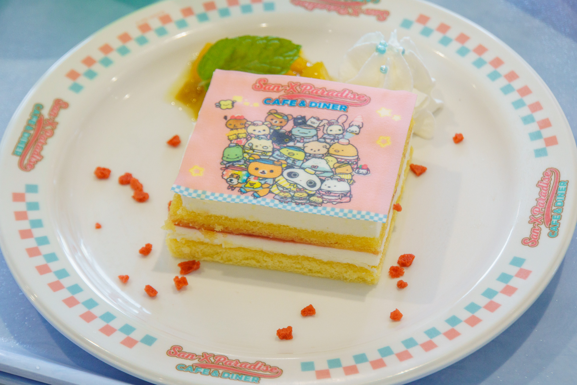 サンエックスユニバース大集合ケーキプレート（1500円）