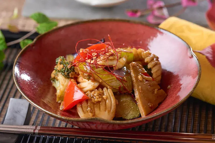 いかとカラフル野菜の豆豉炒め