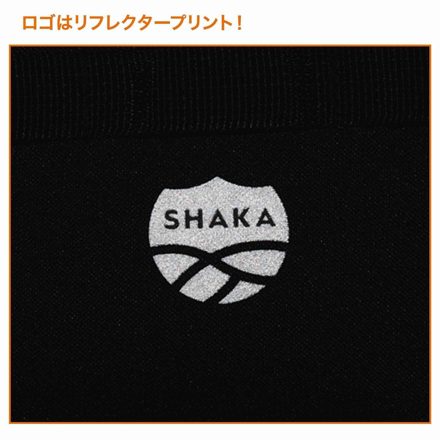 カラビナをつけられるウェビングテープ、暗所で反射して光るロゴ、背面メッシュなど、夏レジャーに便利