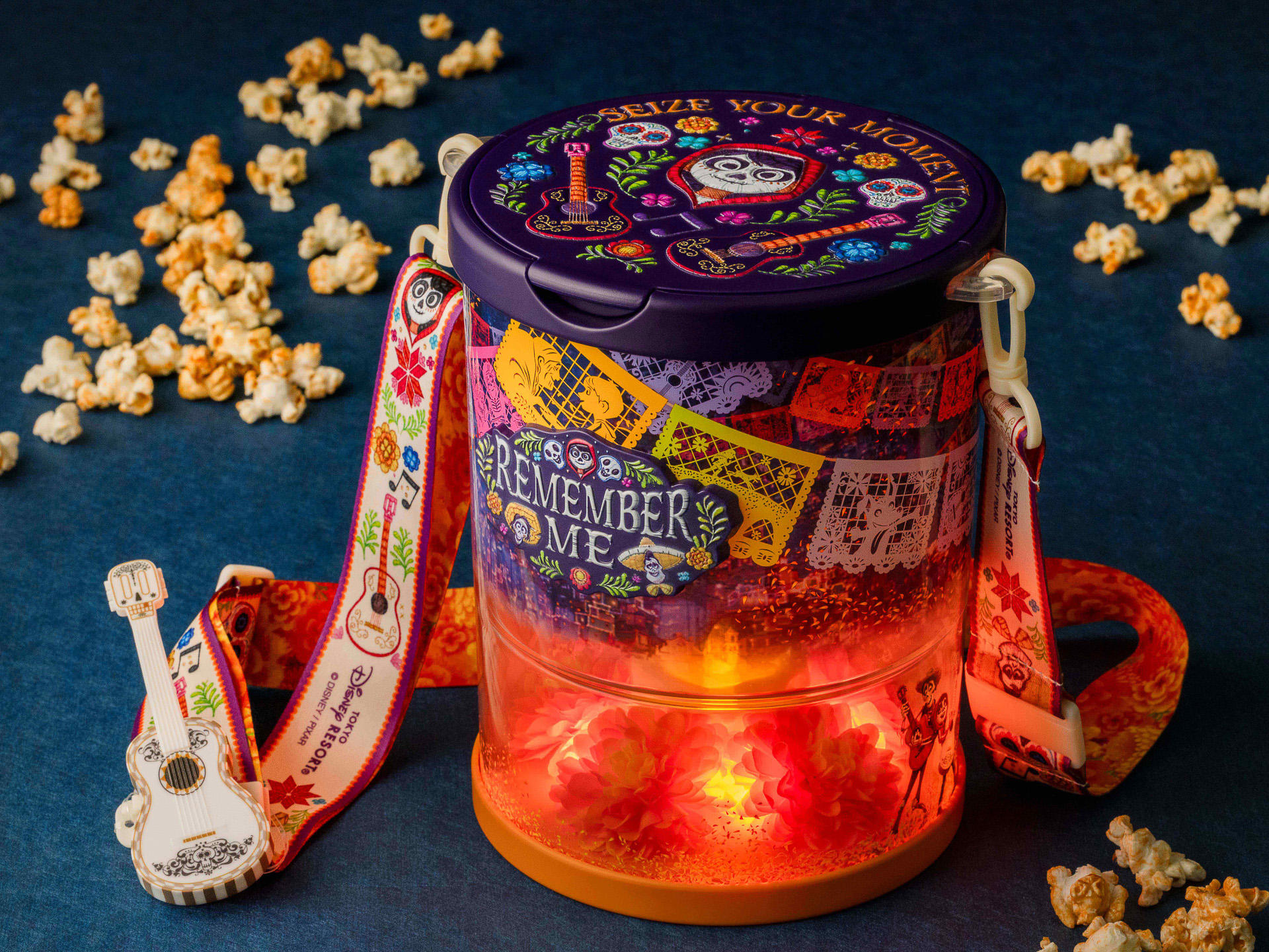 ポップコーン、バケット付き（3800円、BBポップコーンは4000円）