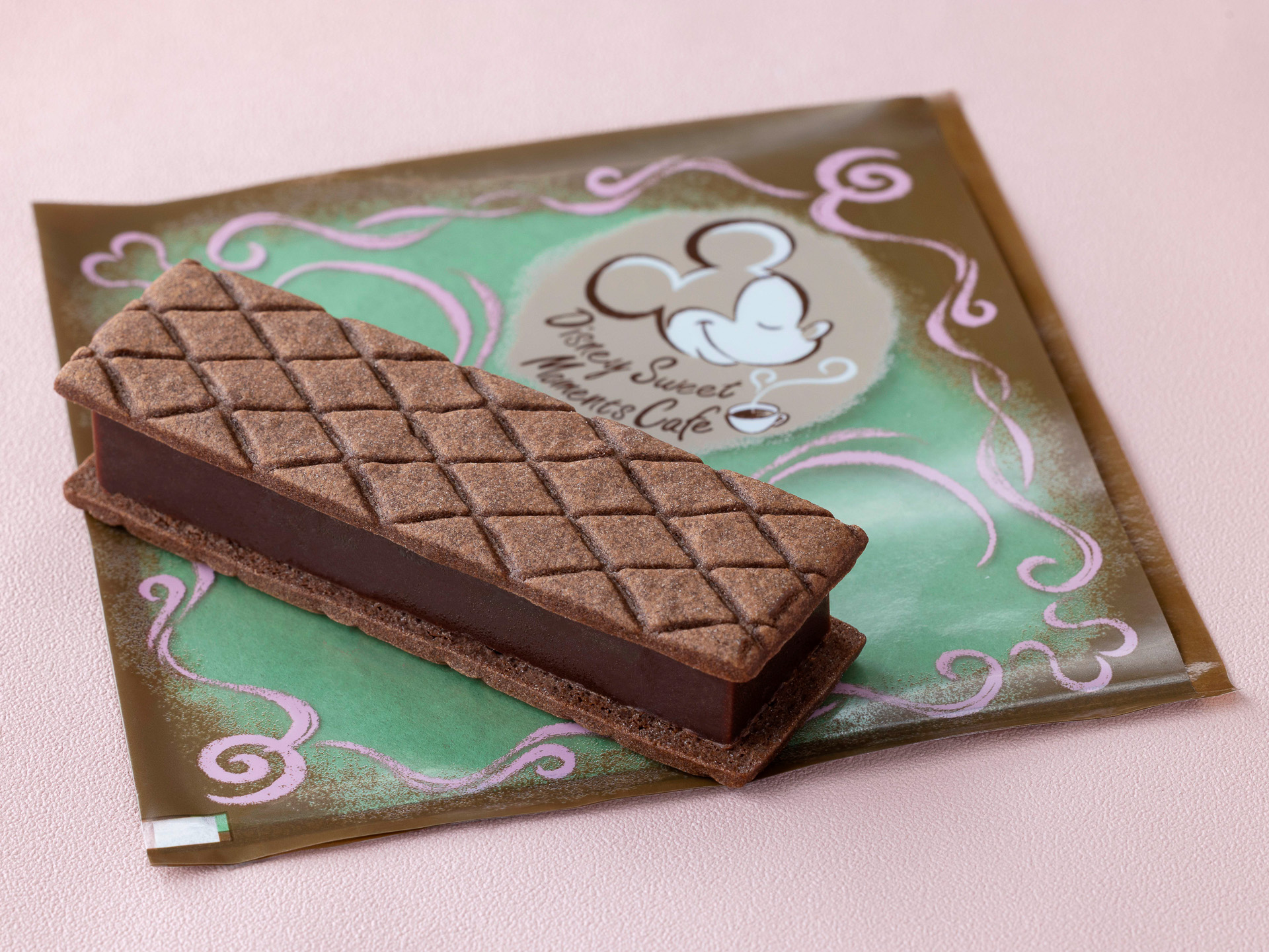カフェ・オーリンズ「ガナッシュサンド チョコレート＆コーヒー」（850円）