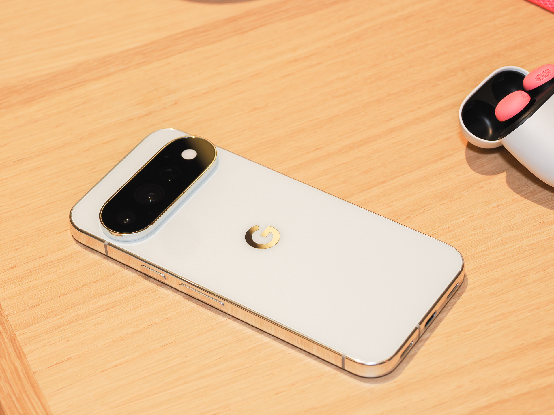 Pixel 11シリーズのカメラレンズ側の特徴的なデザイン