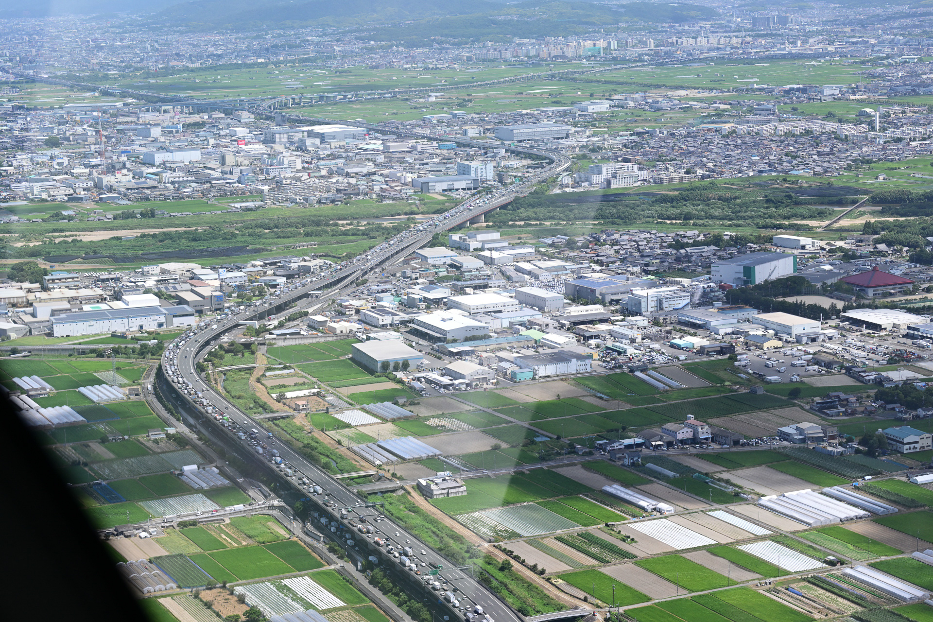 機内から見た高速道路の渋滞