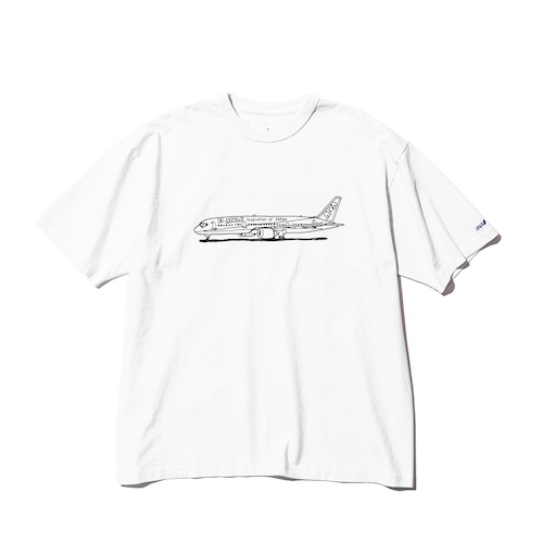 ANA×BEAMSコラボTシャツ「FLOW T-Shirt」。フロント/バックデザイン