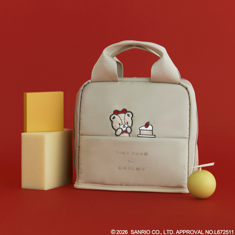 セブンで販売「HELLO KITTY × BRILMY 中身が見えて時短がかなう ズボラに優しいスタンドポーチ BOOK BEIGE ver. SPECIAL PACKAGE」