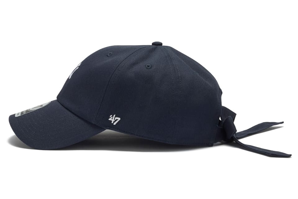 47からリボンディテールを取り入れた新作キャップ。MLB 4球団の